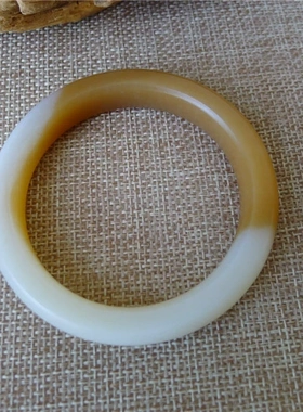 新疆和田玉老坑糖羊脂白玉手镯