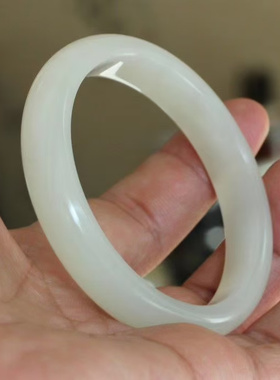 手镯玉石玉镯子和田玉白玉