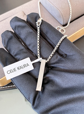 CELIE KALIRA周杰伦同款英文刻字长条吊坠项链百搭男女生毛衣链