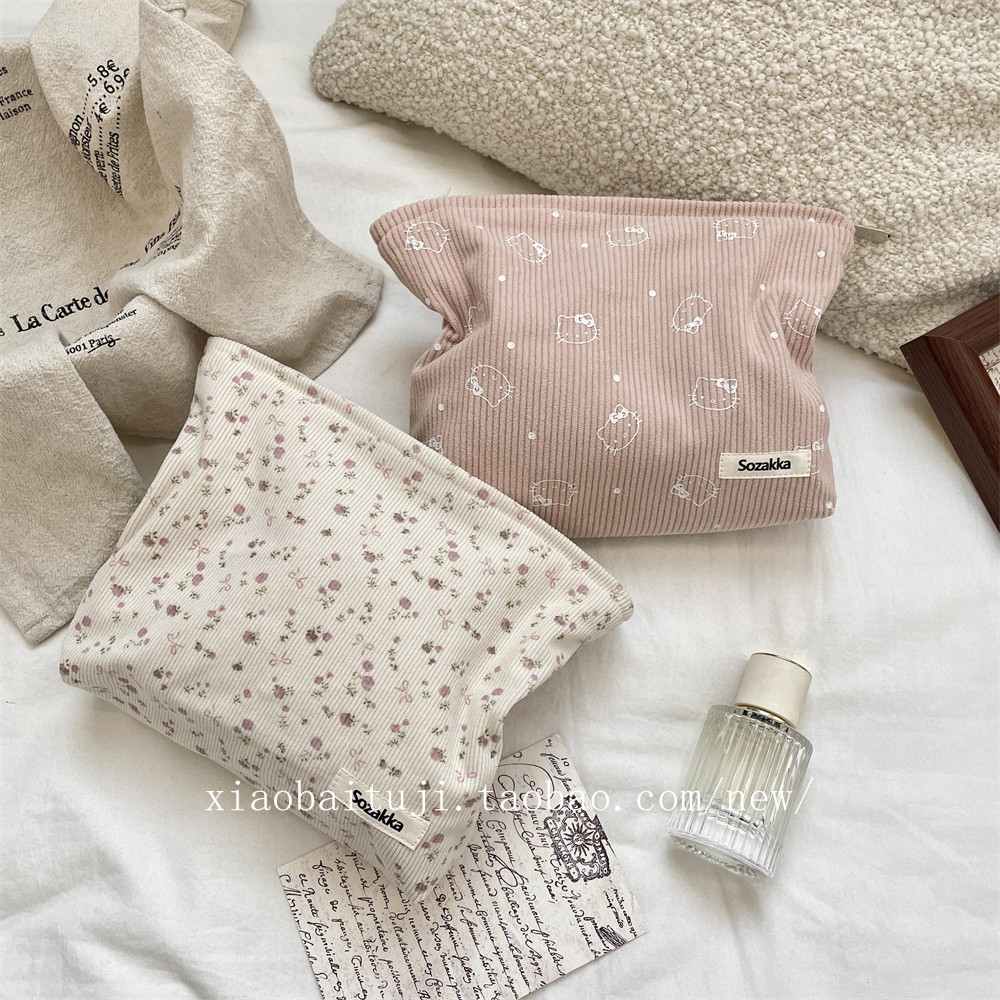 小白兔几新款可爱小熊灯芯绒化妆包大容量便携洗漱包手拿包收纳袋,淘宝优惠券,粉丝福利购,淘宝优惠卷