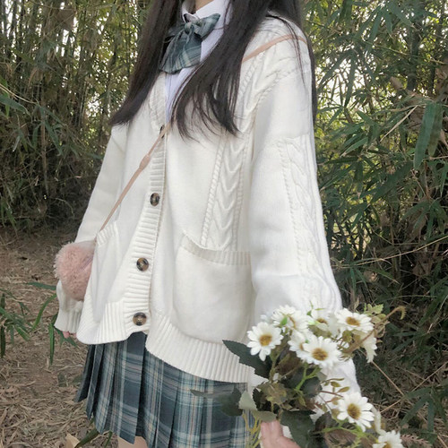2020秋装新款外套日系小清新学院风JK制服毛衣宽松麻花针织开衫女 - 图1