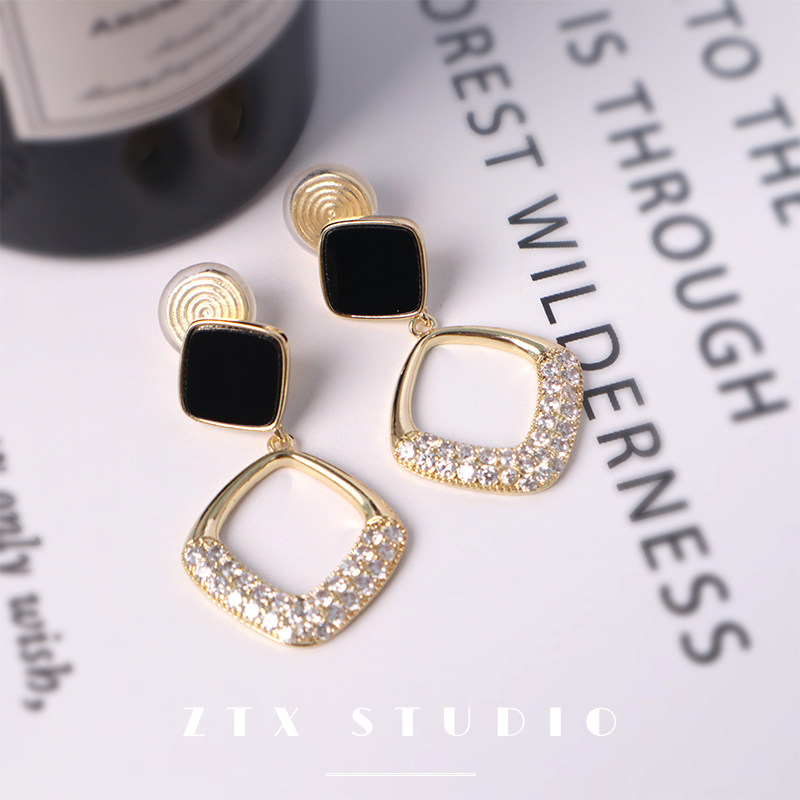 ZTX 时尚黑金耳夹无耳洞女小众轻奢高级感蚊香盘耳饰气质耳环夹款,淘宝优惠券,粉丝福利购,淘宝优惠卷