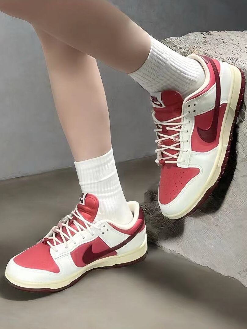 耐克 Nike Dunk Low 白粉情人节限定 休闲低帮板鞋 HF0736-161 - 图0