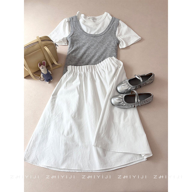 Korean niche white moonlight elastic waist thin umbrella skirt