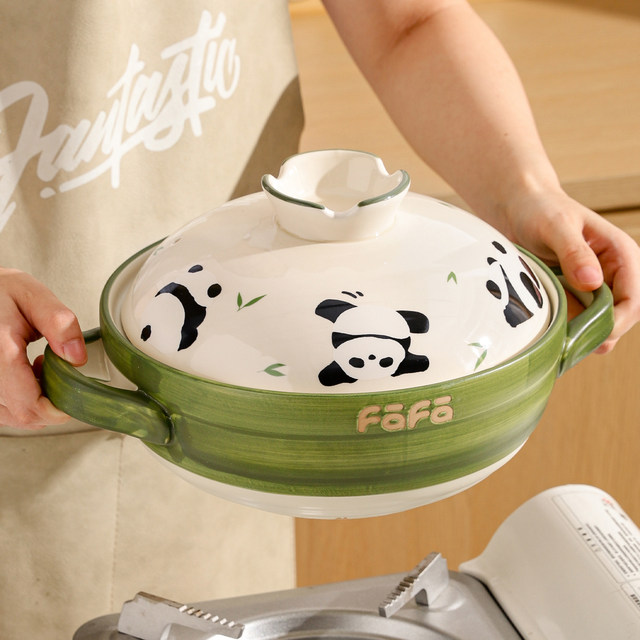 Kawashimaya Panda Casserole can withstand high temperatures and is dry-fired without cracking