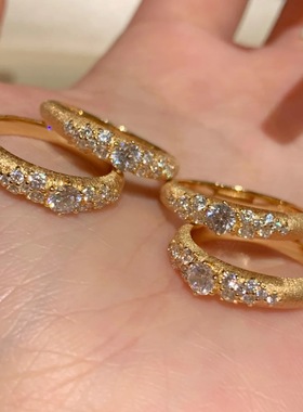 《散落星河》拉丝点钻戒指