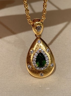 爆闪满钻水滴项链新款