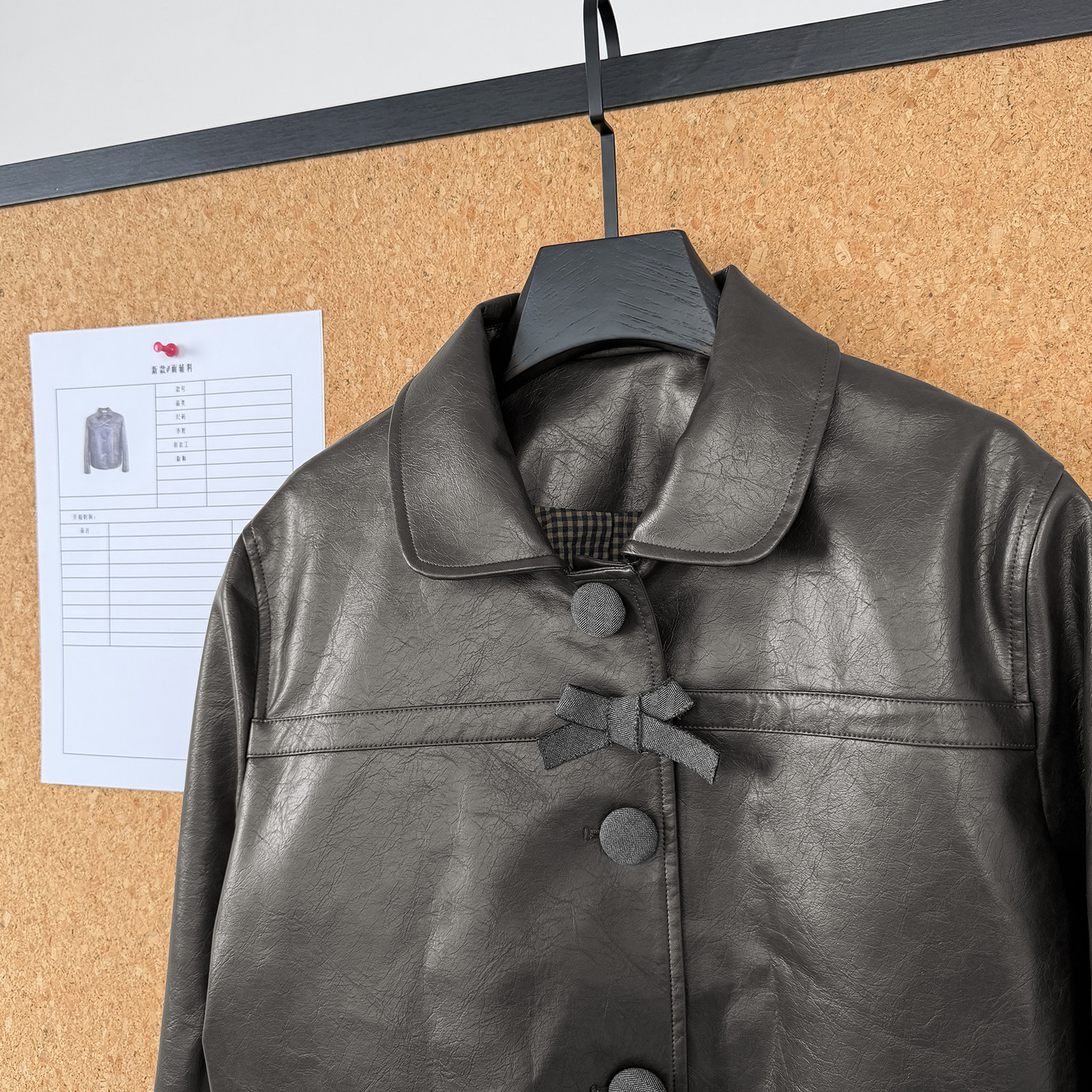 Puhpowee“娜娜同款”蝴蝶结环保短皮衣外套复古纯色娃娃领夹克女,淘宝优惠券,粉丝福利购,淘宝优惠卷