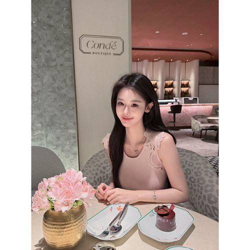 CHU小初/樱蕊淡香/曼妙身材曲线 精美蕾丝绣花 温柔显瘦长裙 - 图2