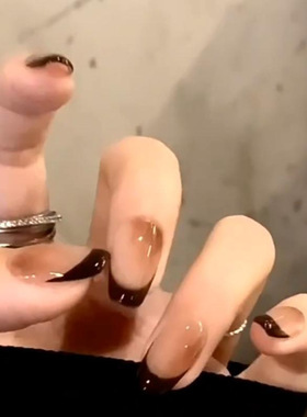 朱古力秋冬新款美拉德法式纯手工穿戴甲短款显白美甲贴片假指甲