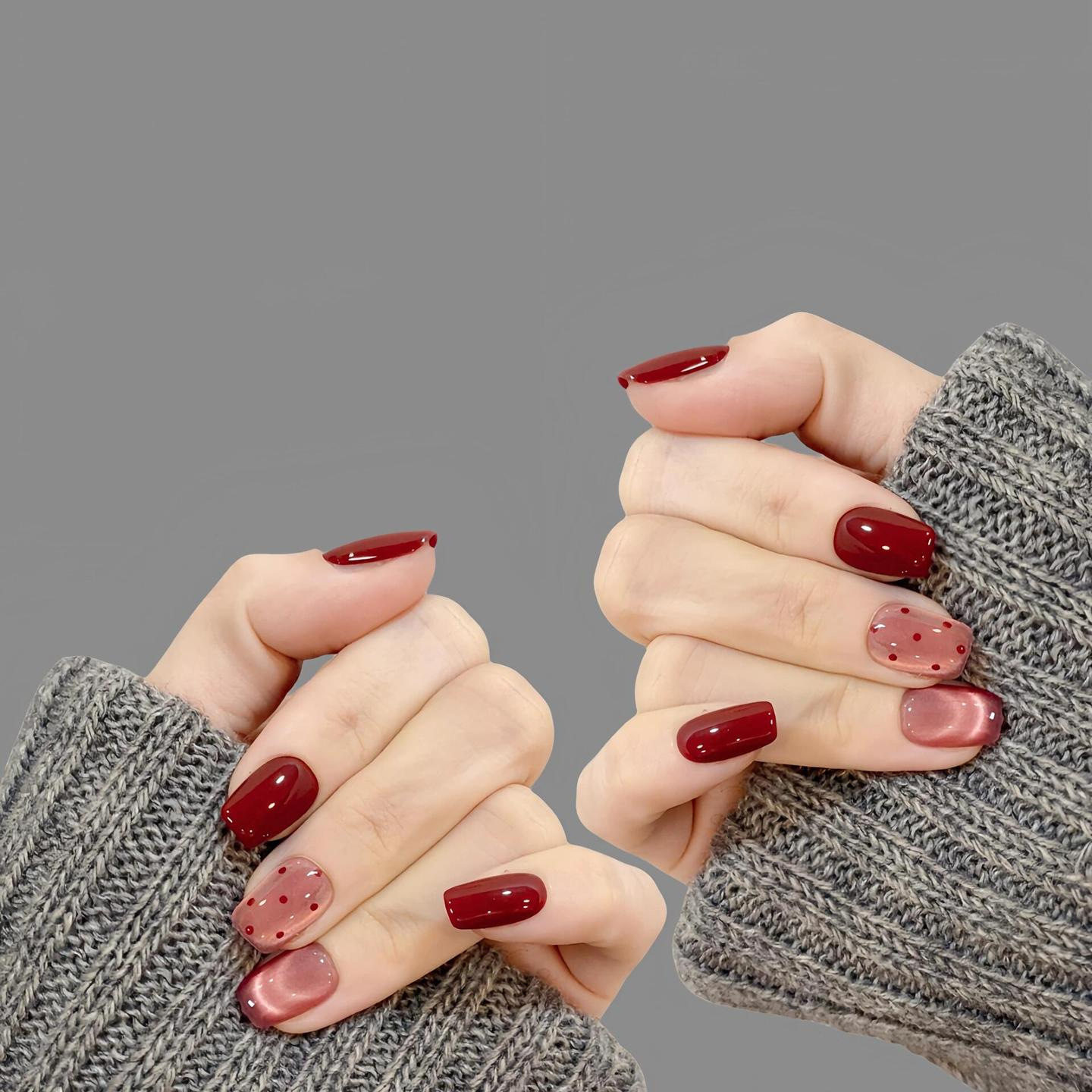 新年车厘子色猫眼纯手工穿戴甲精品短款红色波点显白椭圆圣诞美甲,淘宝优惠券,粉丝福利购,淘宝优惠卷