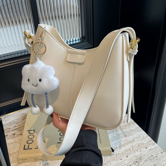 Trendy women's bag fashion design Yueya bag women's 2026 new high-end niche commuting simple single shoulder crossbody bag