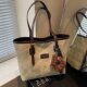 High-end large-capacity commuting tote bag