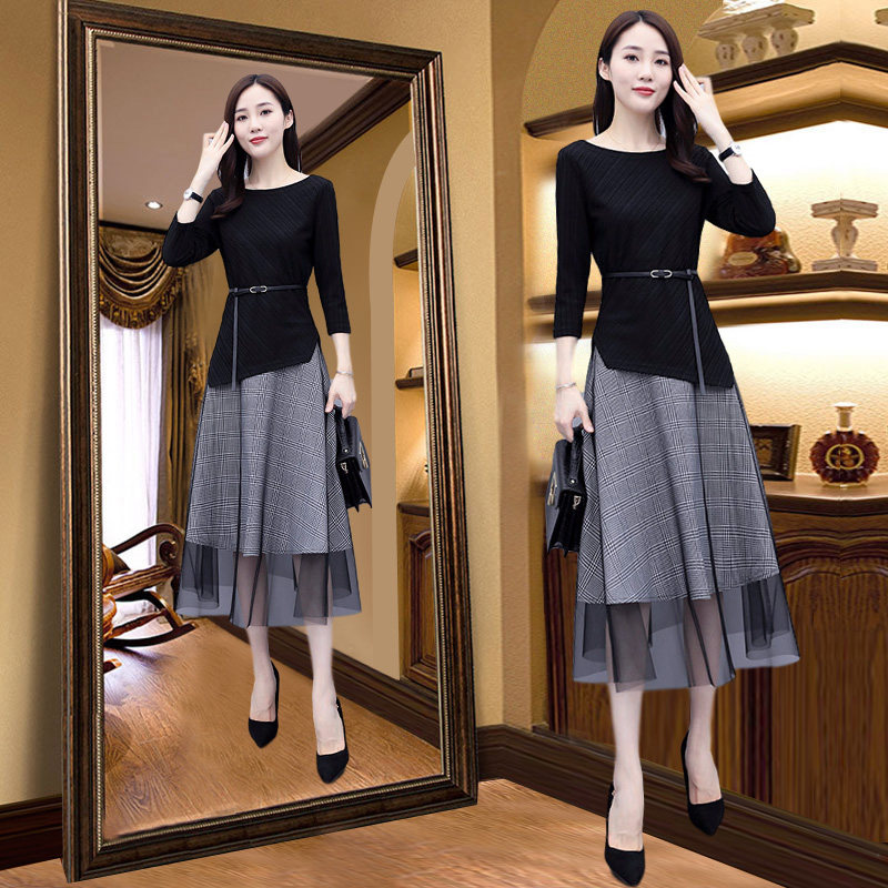 莫吉秋装2020年新款法式收腰连衣裙 莫吉连衣裙