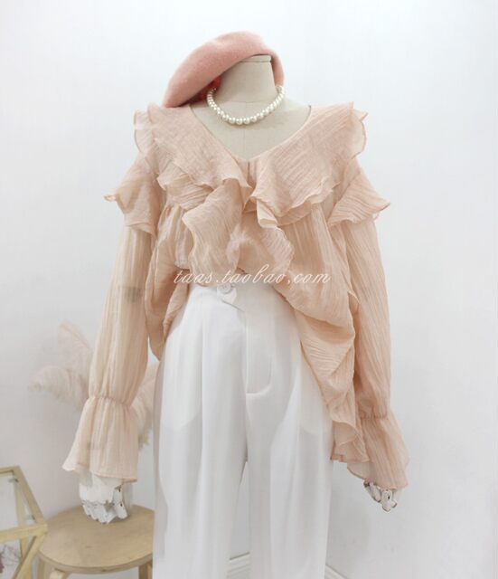 ເສື້ອກັນໜາວ Babydoll ລະດູໃບໄມ້ປົ່ງແລະລະດູຮ້ອນປີ 2026 ຂອງຝຣັ່ງ ຄໍ V