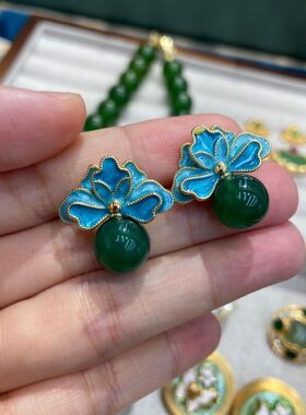 ins小众设计绿色台玉圆珠项链高级感时尚气质锁骨链女2025年新款