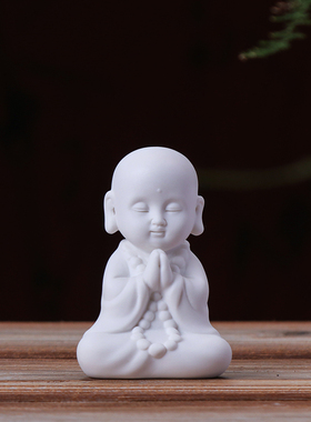 禅意新中式风白瓷人物书房小沙弥