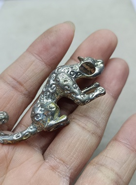 B12 满29元包邮  坠 有瑕疵