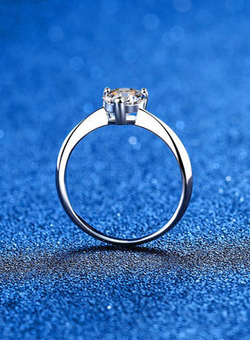 ICEBLING一克拉爱心莫桑石戒指