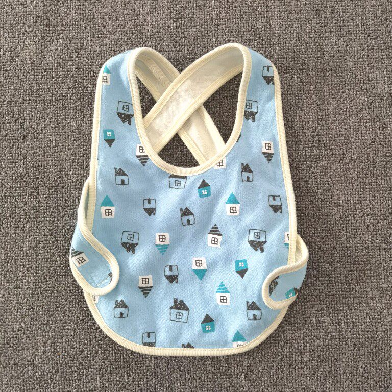 出口日单千家婴童新生儿饭兜防水防脏纯棉宝宝背带式围嘴兜口水巾