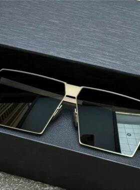 @慕雪百货2026轻薄无螺丝偏光太阳镜超轻方形墨镜男驾驶镜高清a2