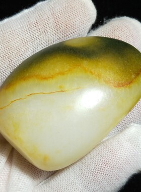 已售91.2克和田玉籽料原石天然羊脂白玉聚翠皮形好无修无裂手把件