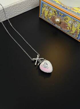 韩国新款锆石蝴蝶结草莓吊坠项链甜美时尚简约锁骨链个性百搭饰品