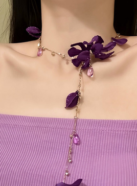 新款度假风镶钻布艺花朵项链时尚优雅百搭锁骨链气质高级感饰品女