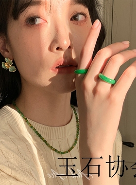 祖母绿翡翠色戒指阳绿花青铁龙生