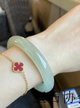 精品新疆和田玉浅绿色青海料玉石正圈扁条高冰种晴水料玉镯百搭款