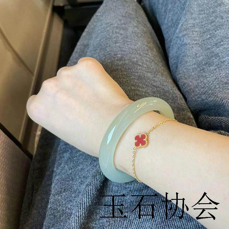 高端冰种青白玉手镯女款圆条细款和田玉晴水镯子精品珠宝玉石翡翠