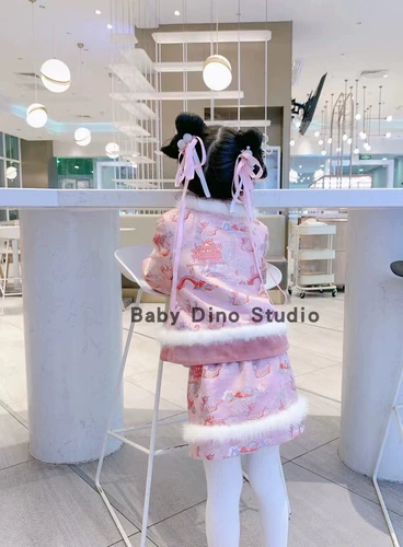 Spot Baby Dino Custom Model Girl Chotcont