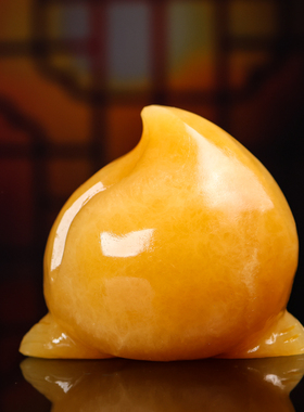 天然米黄玉玉寿桃桃子摆件