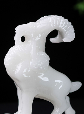 天然阿富汗白玉领头羊摆件