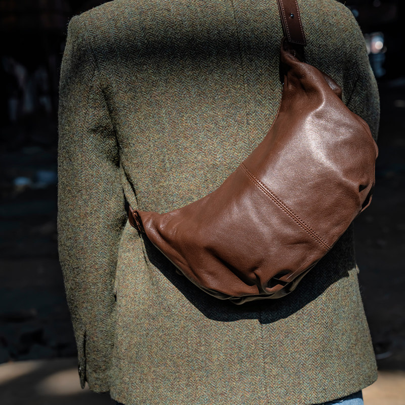 头层植鞣羊皮复古软皮牛角包单肩腋下斜挎手提饺子包小众休闲百搭