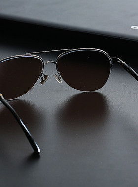 东海纯天然水晶眼镜原石太阳镜男款平光蛤蟆女士高档石头墨镜正品