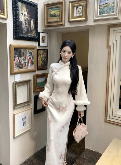 新中式温柔设计感毛领盘扣马甲旗袍连衣裙女2025冬季国风气质套装