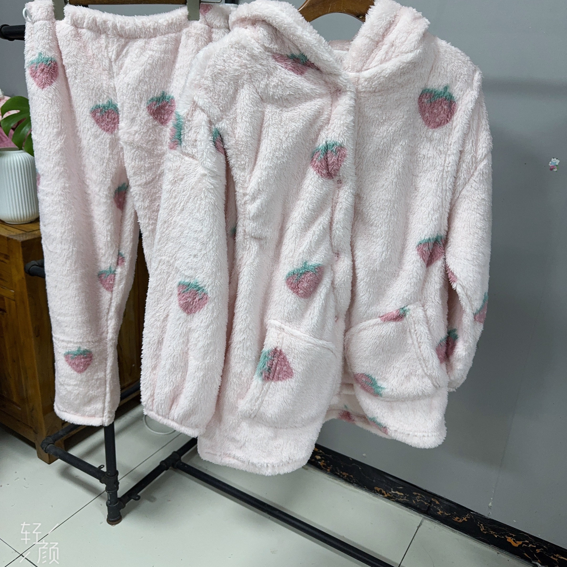 月子服秋冬季产后珊瑚绒加厚喂奶专用法兰绒哺乳睡衣孕妇睡衣家居,淘宝优惠券,粉丝福利购,淘宝优惠卷