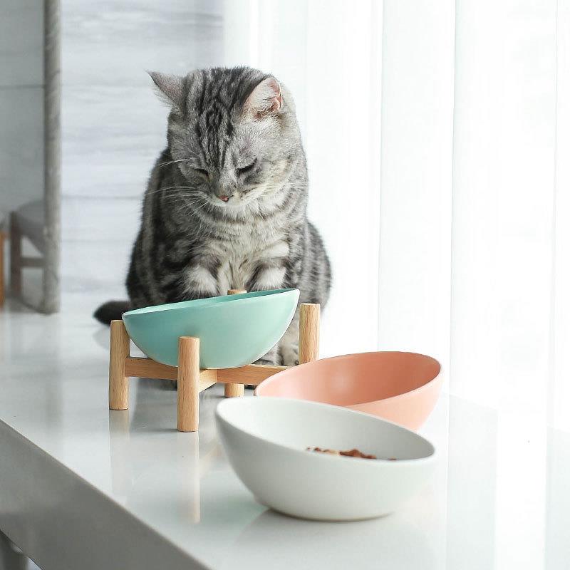 陶瓷猫碗保护颈椎斜口高脚粮碗狗狗食盆倾斜水碗木架双碗猫咪饭碗 - 图0