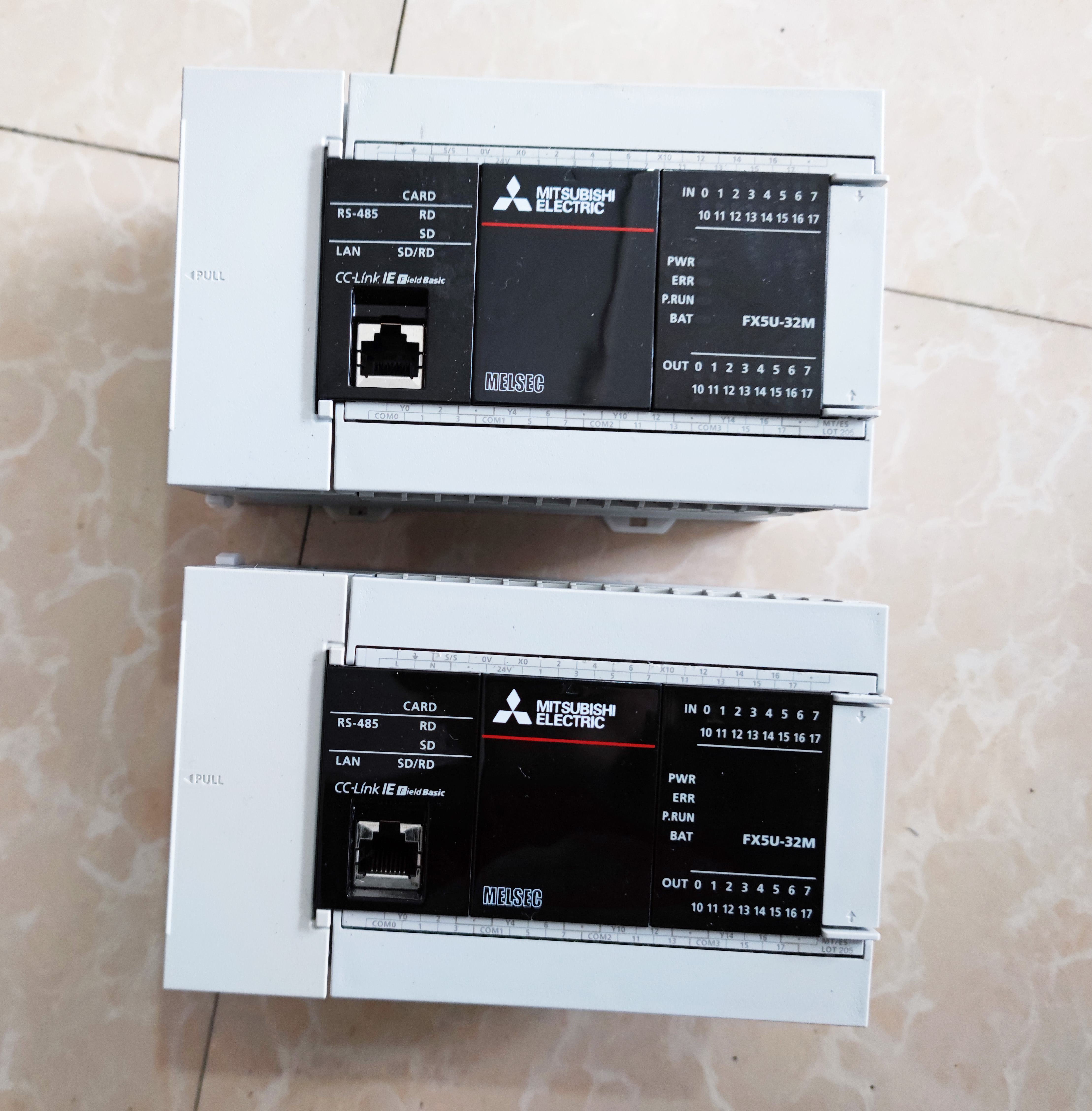 二手原装  三菱FX5U系列 三菱PLC FX5U-32MT/64MT/80MR/MT-ES - 图0