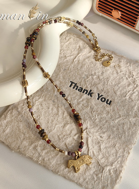 小马吊坠金棕色串珠项链复古轻奢小众气质高级感精致百搭毛衣链