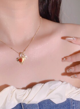 英文字母复古钛钢镀金ins风项链