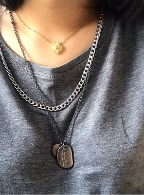 嘻哈复古钛钢情侣刻字吊坠