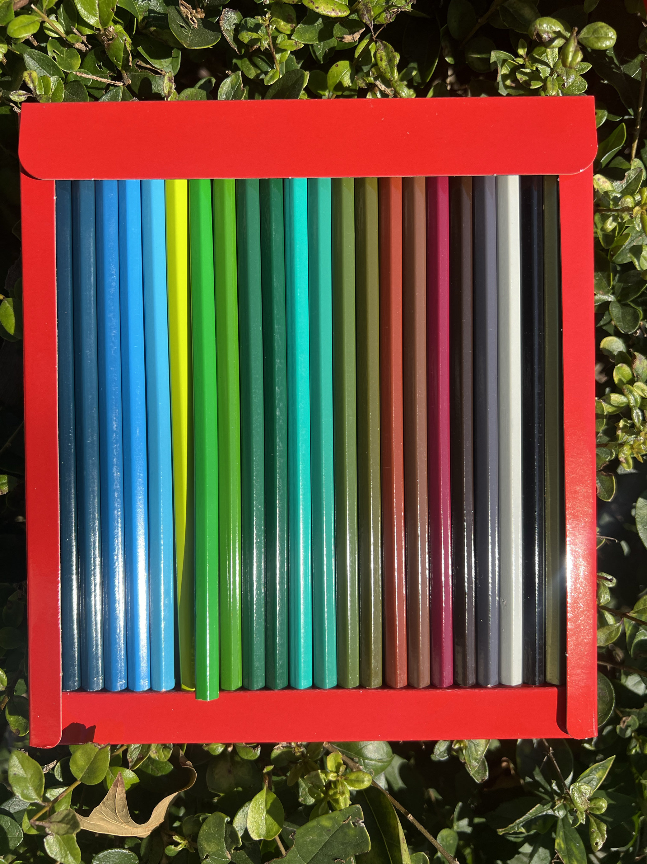 施德楼高货油性六角杆48色彩铅 拍3盒送一个削笔器,淘宝优惠券,粉丝福利购,淘宝优惠卷