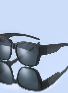 可以戴在卡在架套在眼镜上的墨镜