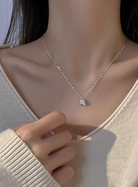 S925银项链女轻奢小众秋冬配饰2024新款爆款级感吊坠锁骨毛衣链