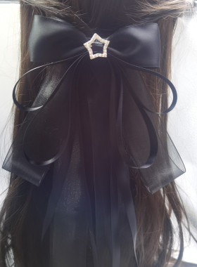 黑色飘带缎面大蝴蝶结抓夹女