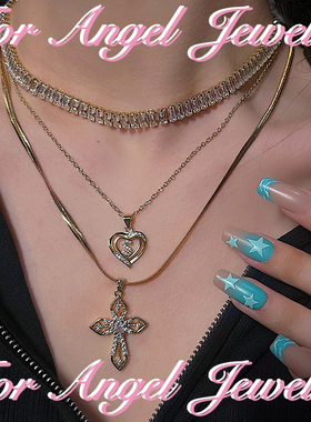 金银镂空雕花十字架锆石蛇骨项链