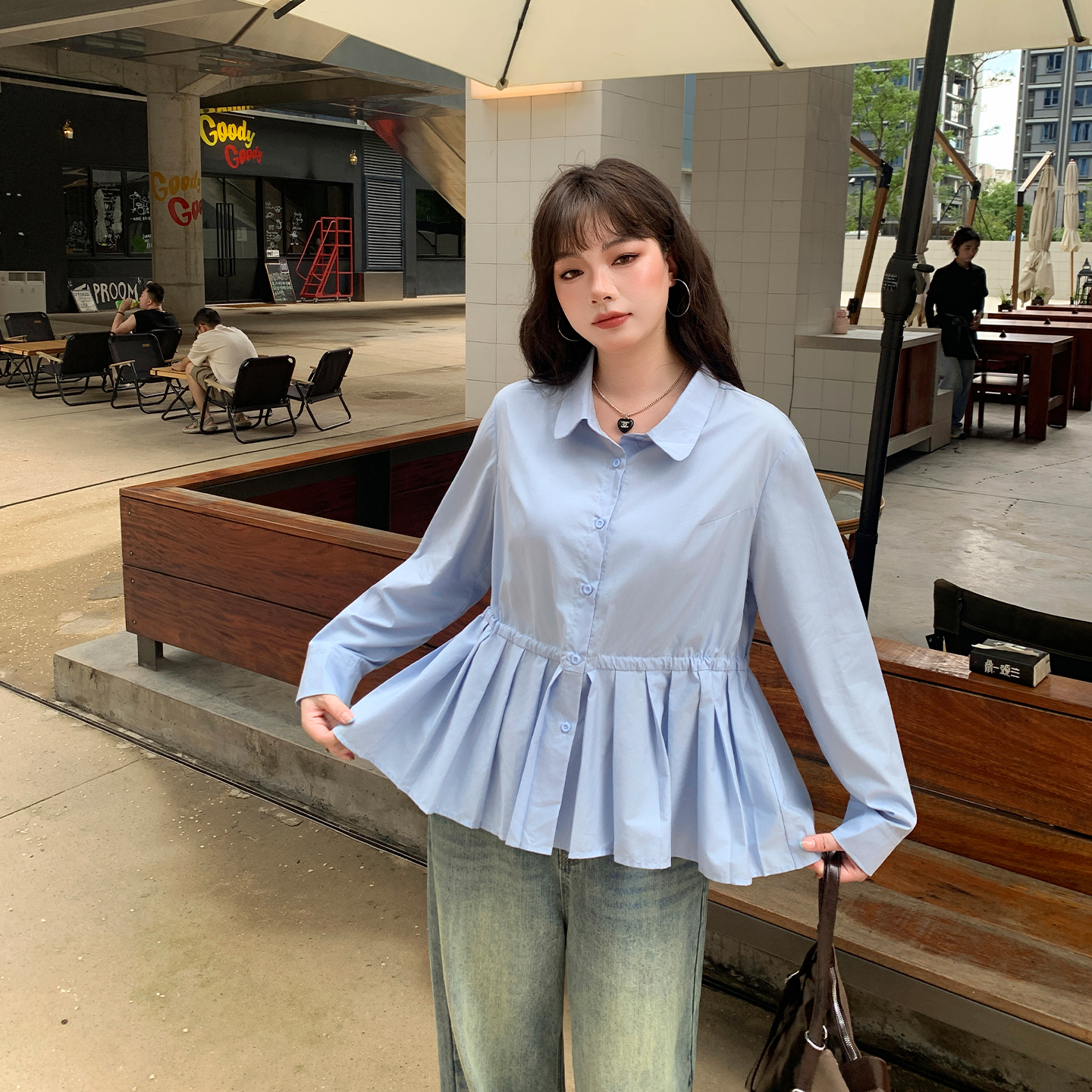 YUZI鱼子天丝衬衫特大码女装baby蓝百褶下摆娃娃领减龄显瘦胖mm - 图1