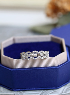 蕾丝莫桑钻星光大道纯银戒指